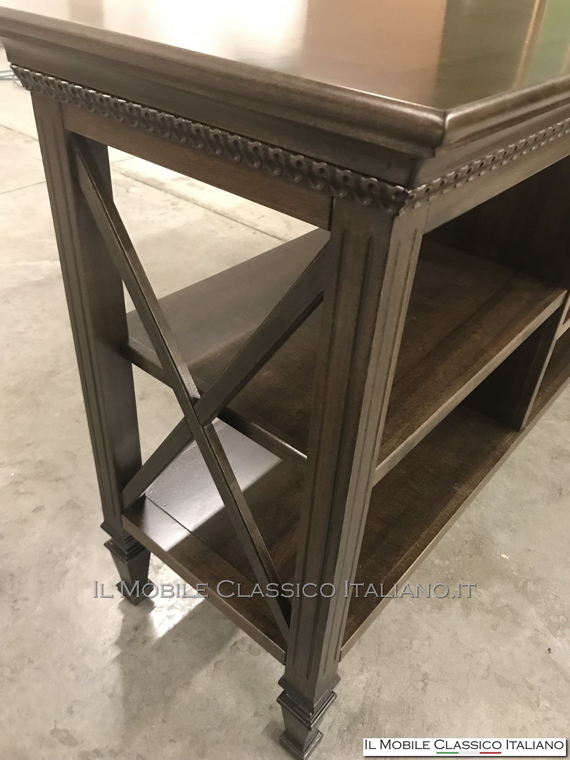 libreria tabacco stile classico